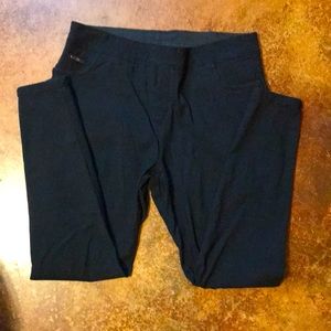 Black jeggings. Size large